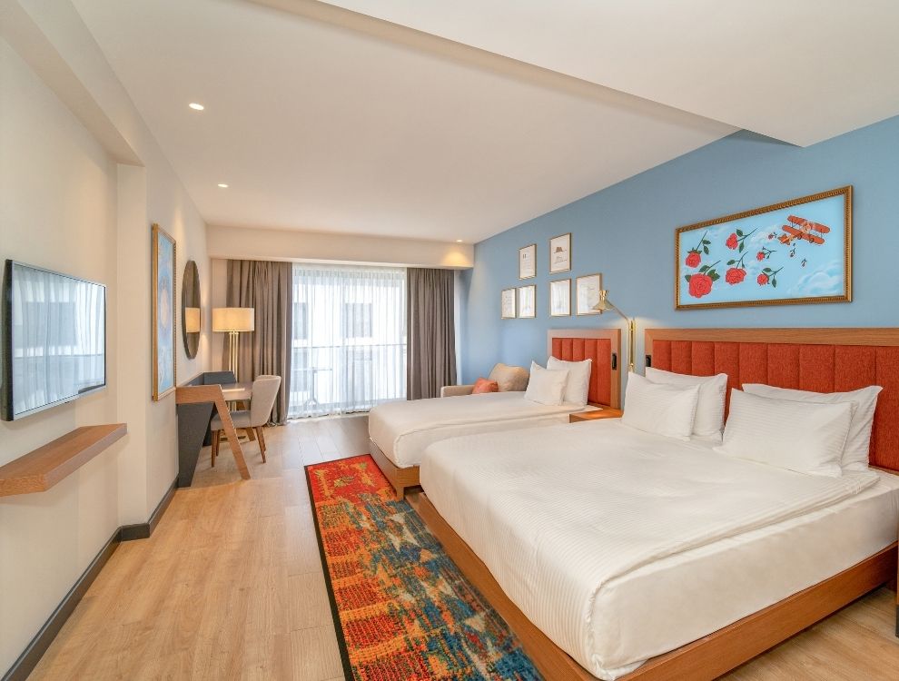 Deluxe Spacious Room 990X750