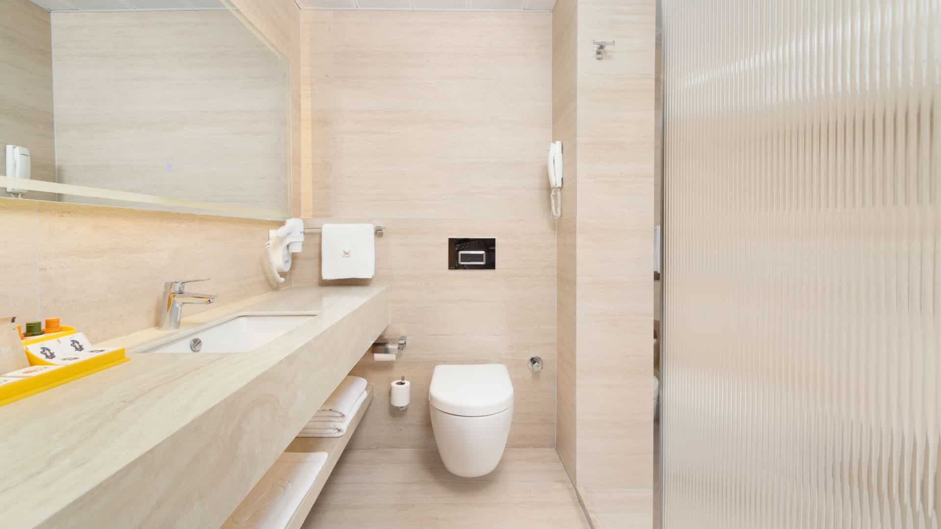 Suncity Room Bathroom